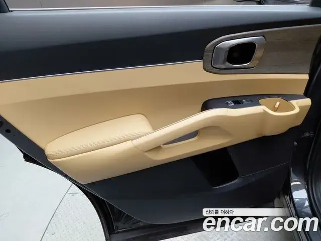 Kia Sorento 2022 — Photo 16/30