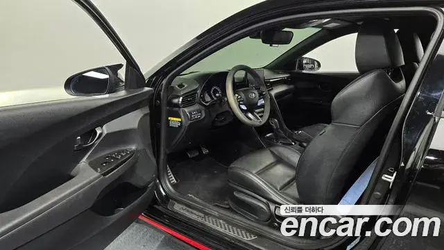 Hyundai Veloster 2020 — Фото 9/20