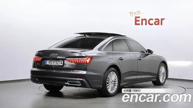 Audi A6 2021 — Фото 1/20
