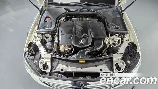 Mercedes-Benz E-Class 2018 — Фото 6/20