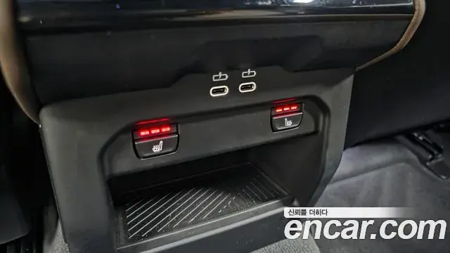 BMW 5 Series 2025 — Photo 13/20