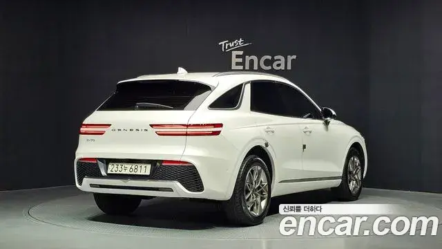 Genesis GV70 2023 — Photo 2/20