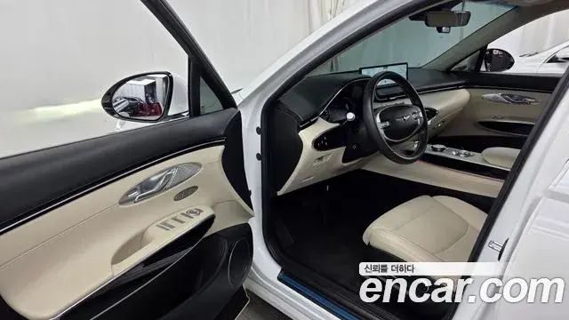 Genesis GV70 2023 — Photo 10/20