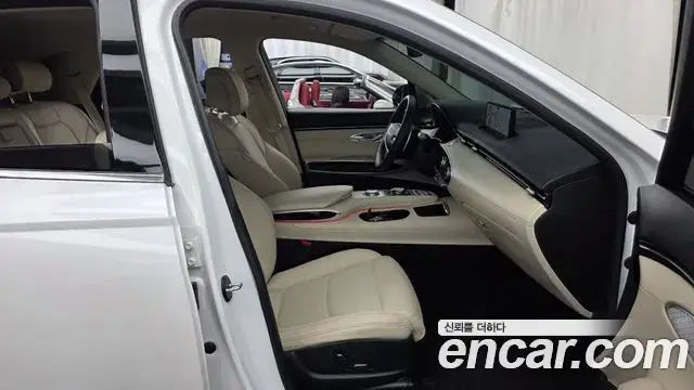 Genesis GV70 2023 — Photo 11/20
