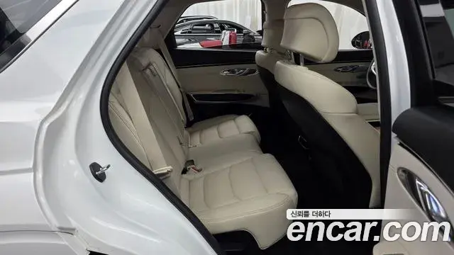 Genesis GV70 2023 — Photo 12/20