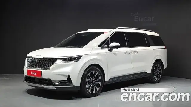 Kia Carnival 2022 — Фото 1/20
