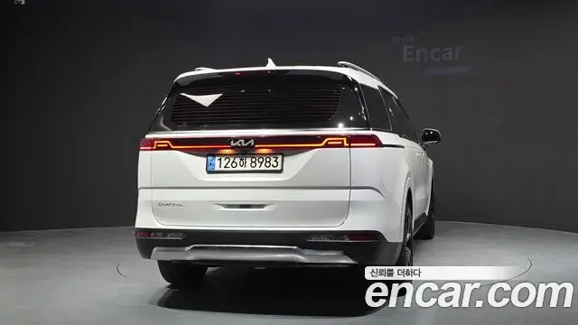 Kia Carnival 2022 — Фото 4/20
