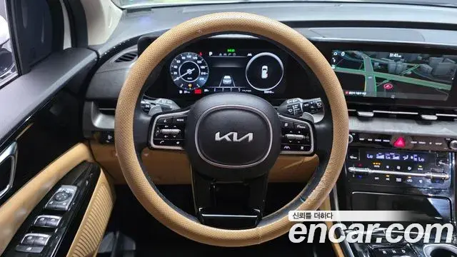Kia Carnival 2022 — Фото 13/20