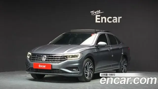 Volkswagen Jetta 2021 — Photo 1/20