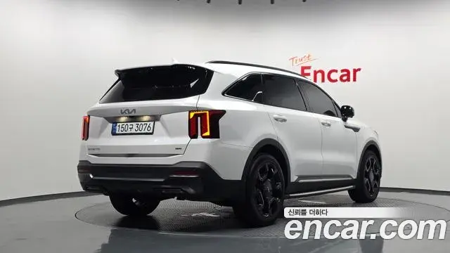 Kia Sorento 2023 — Şəkil 2/20
