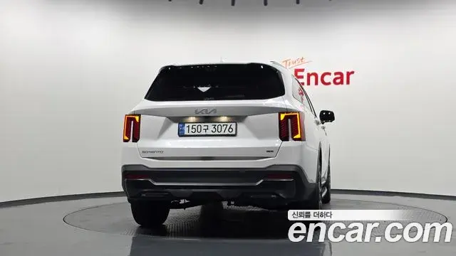 Kia Sorento 2023 — Şəkil 4/20