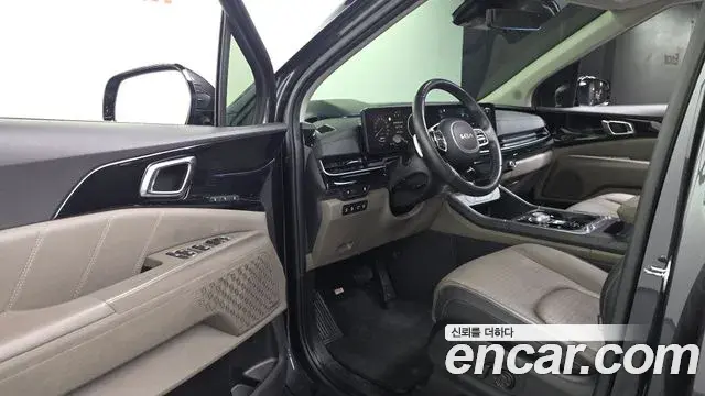 Kia Carnival 2024 — ფოტო 24/34