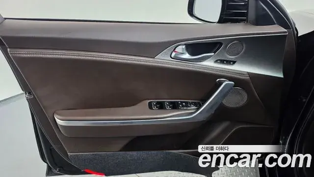 Kia Stinger 2019 — Photo 14/35