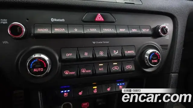 Kia Sportage The Bold 2019 — ფოტო 15/30