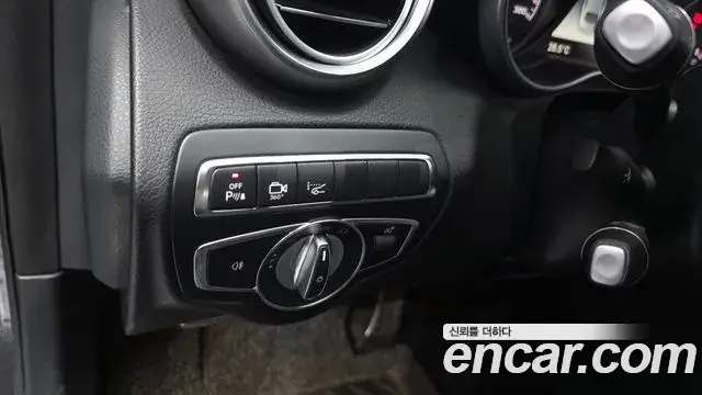 Mercedes-Benz C-Class 2018 — Şəkil 20/20