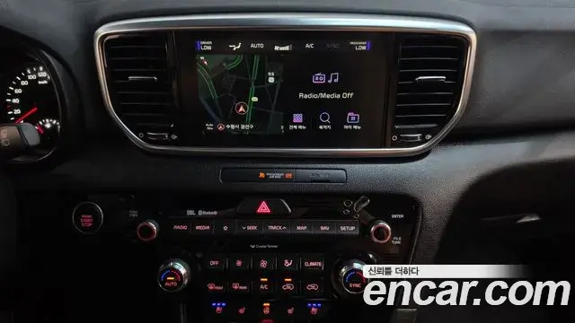 Kia Sportage The Bold 2020 — Фото 14/20