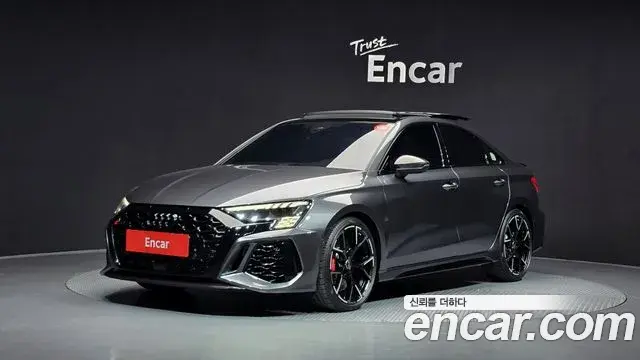 Audi A3 2023 — Фото 1/20