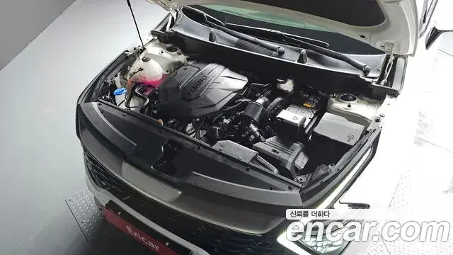 Kia Sportage 2022 — ფოტო 23/36