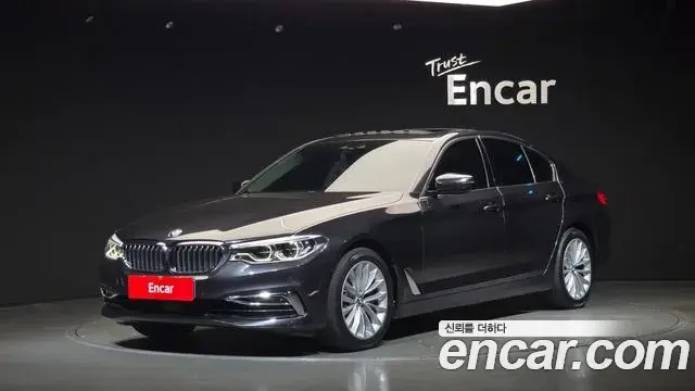 BMW 5 Series 2019 — Фото 1/20