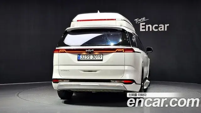 Kia Carnival 2023 — Photo 3/20