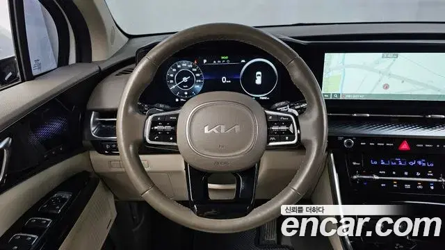 Kia Carnival 2023 — Photo 17/20