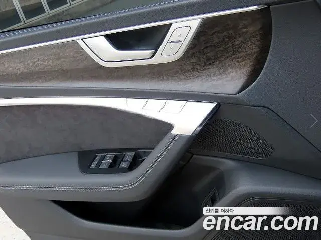 Audi A7 2020 — Фото 11/20