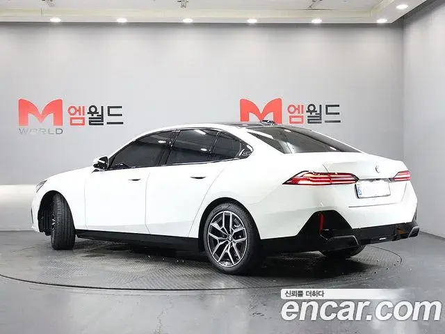 BMW 5 Series 2026 — Şəkil 3/19