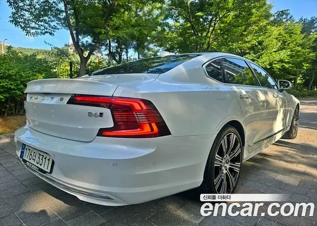 Volvo S90 2022 — ფოტო 14/20