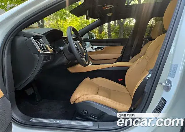 Volvo S90 2022 — ფოტო 4/20