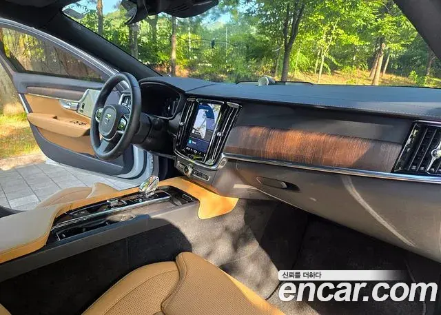 Volvo S90 2022 — ფოტო 13/20