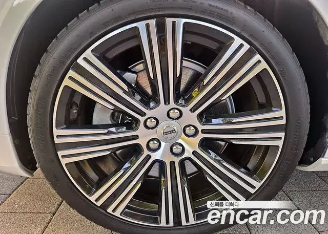 Volvo S90 2022 — ფოტო 8/20