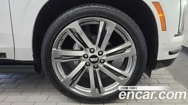 Cadillac Escalade, 2025