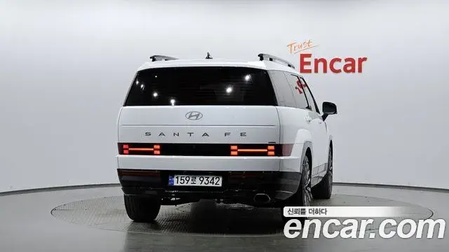 Hyundai Santa Fe 2023 — Photo 3/20
