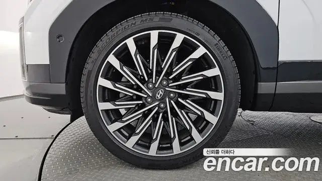 Hyundai Santa Fe 2023 — Photo 4/20