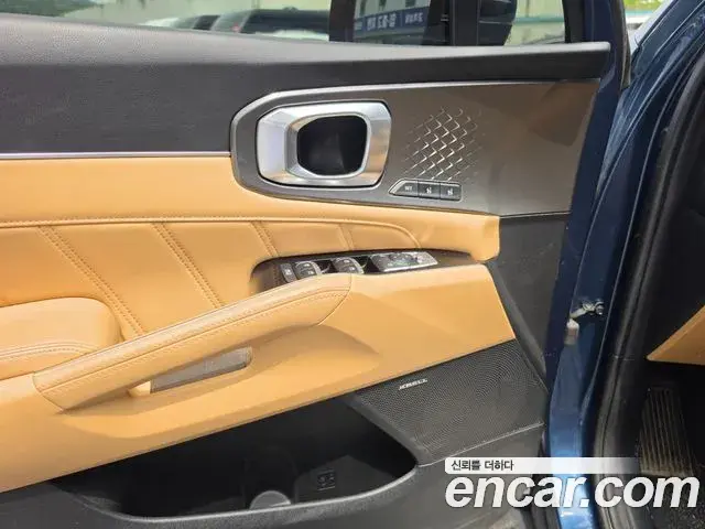 Kia Sorento 2020 — Фото 15/18