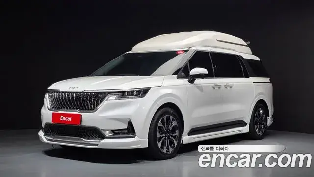 Kia Carnival 2023 — Фото 1/20