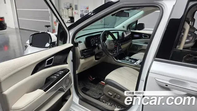 Kia Carnival 2023 — Фото 10/20