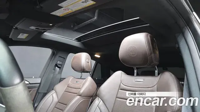 Mercedes-Benz GLE-Class 2019 — Şəkil 17/33
