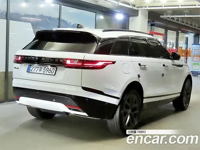Land Rover Range Rover Velar 2025 — Photo 3/20