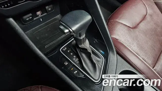 Kia Niro 2019 — Şəkil 24/36