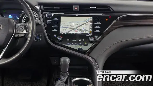 Toyota Camry 2018 — Фото 14/20