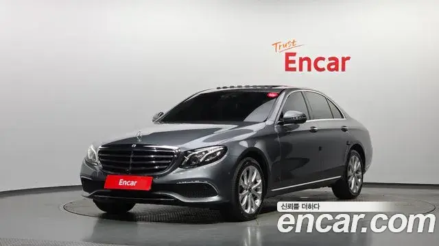 Mercedes-Benz E-Class 2018 — Фото 1/20