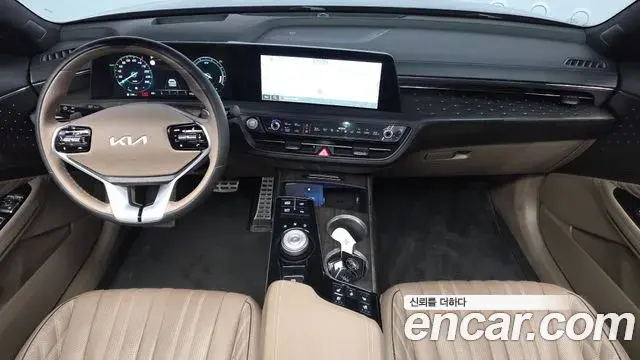 Kia K8 2022 — Photo 10/33