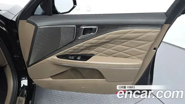 Kia K8 2022 — Photo 5/33