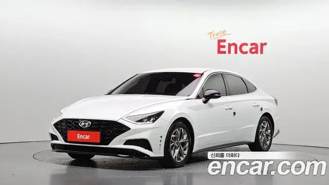 Hyundai Sonata 2022 — Фото 1/20