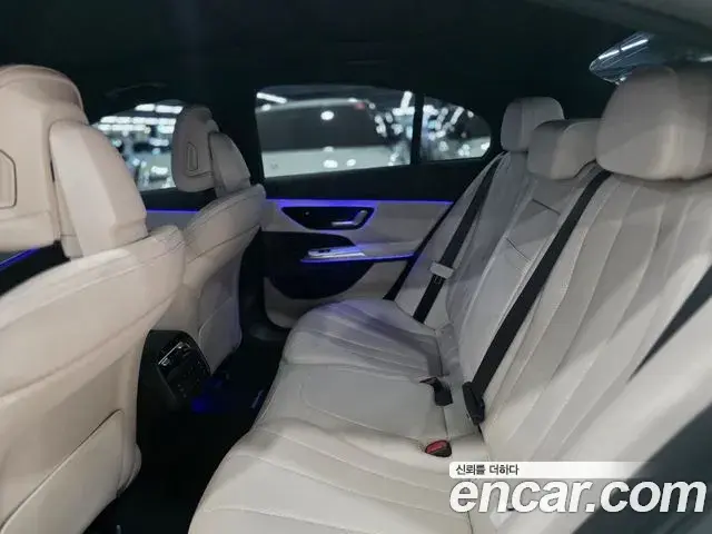 Mercedes-Benz E-Class 2025 — Şəkil 18/19