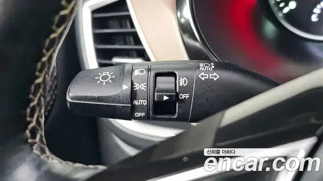 Kia Seltos 2019 — ფოტო 21/35
