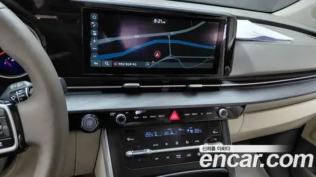 Kia Carnival 2021 — Photo 16/20