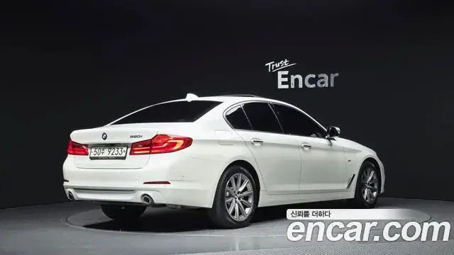 BMW 5 Series 2018 — Фото 2/20