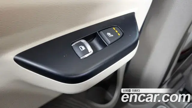 Kia Carnival 2021 — Photo 19/20